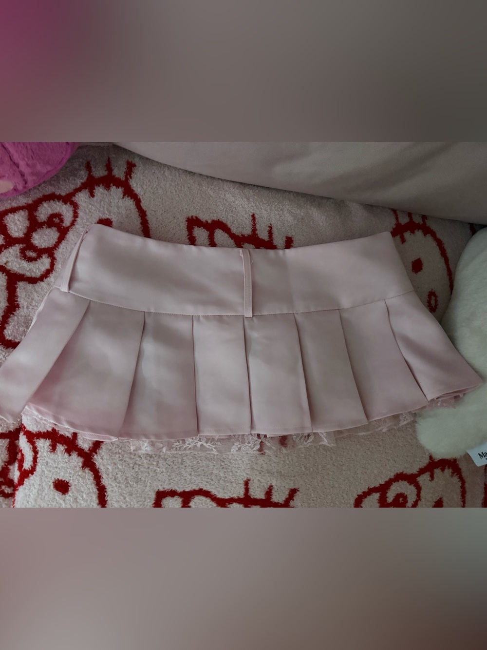 White Fox Boutique pink pleated mini skirt with lace trim in a S